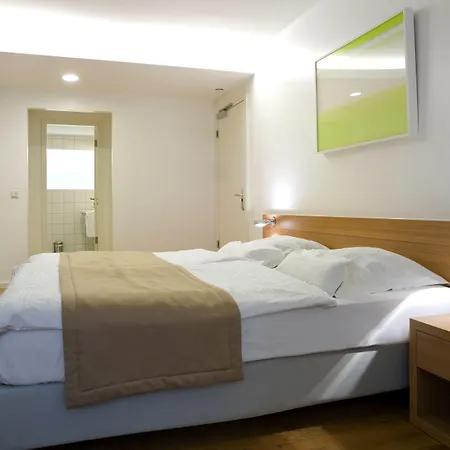 シモンチーニ 4*