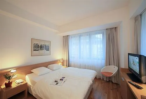 사이몬치니 호텔 4*